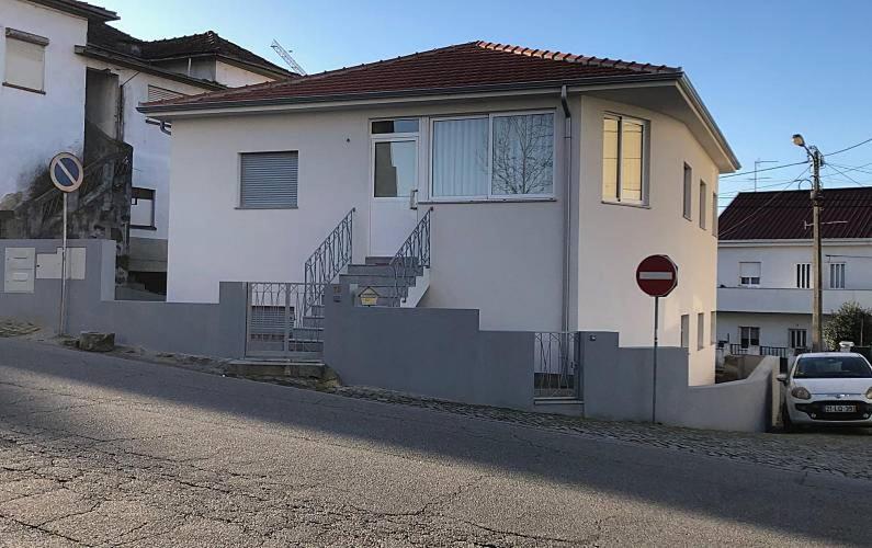 Casa Do Meio Paredes  Eksteriør bilde